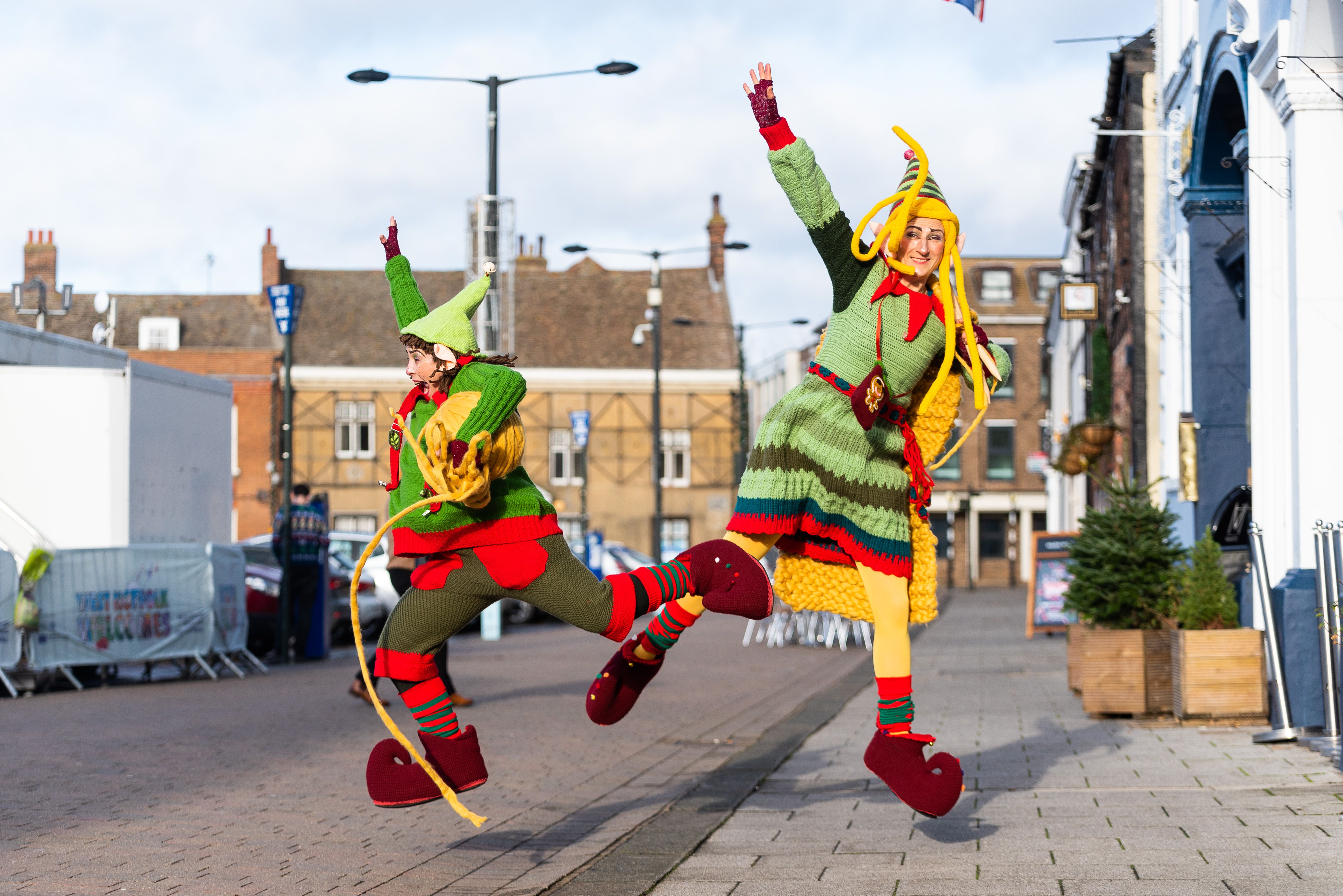 21IB_Knitted_Elves_61