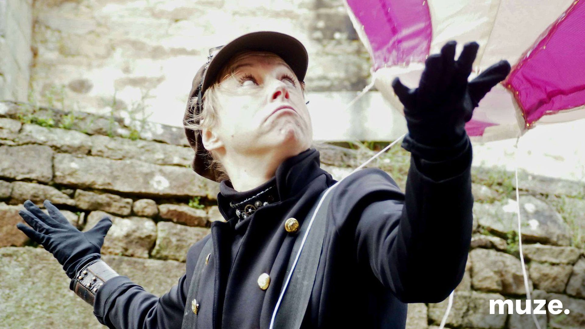 3083-Stilt Walker Parade - Hot Air Balloons Steampunk 2