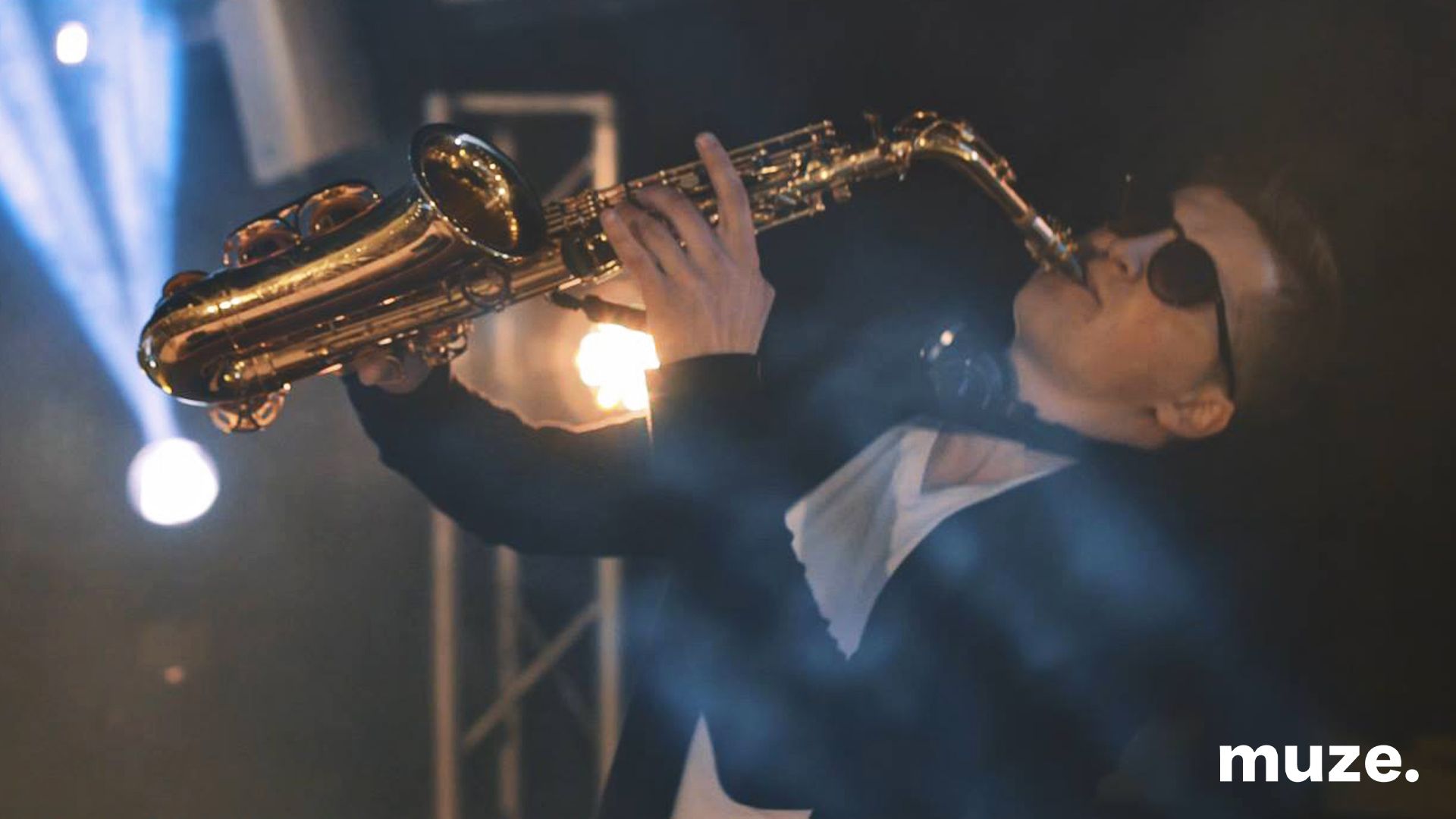 653- saxophone 2