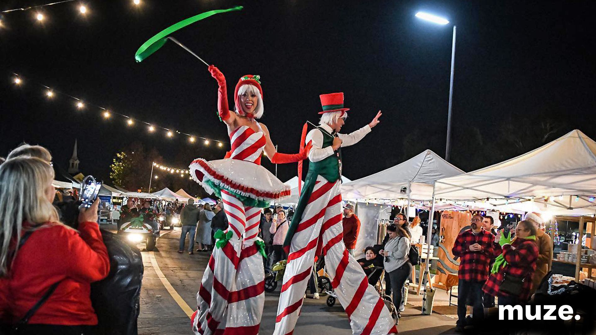 858-Full Circus - Christmas Theme 3